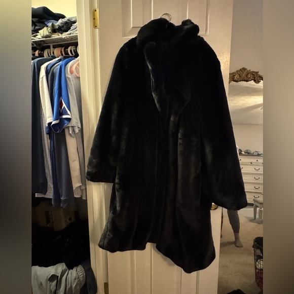 Lucky Brand Jackets & Blazers - Lucky Brand Women’s Long Faux Fur Black  Large NWOT